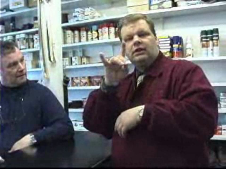 Iceland: Deaf Shoe Store Owner
