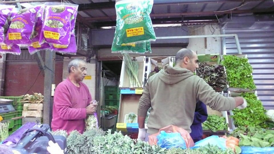 Israel: Deaf Owner at the Carmel Market