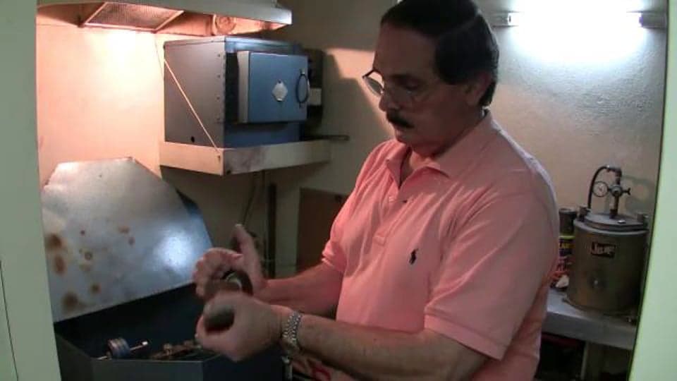 Puerto Rico: Deaf Jeweler