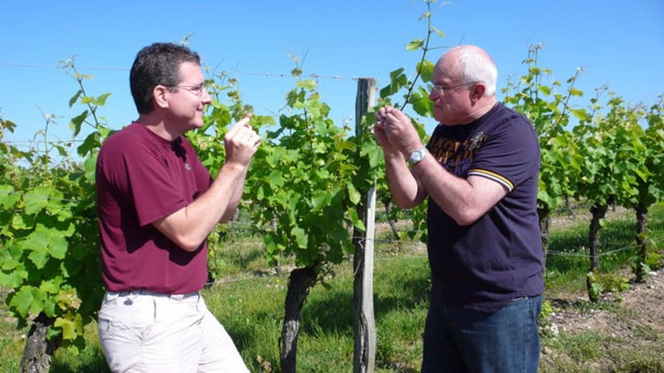 France: Deaf Winery Owners