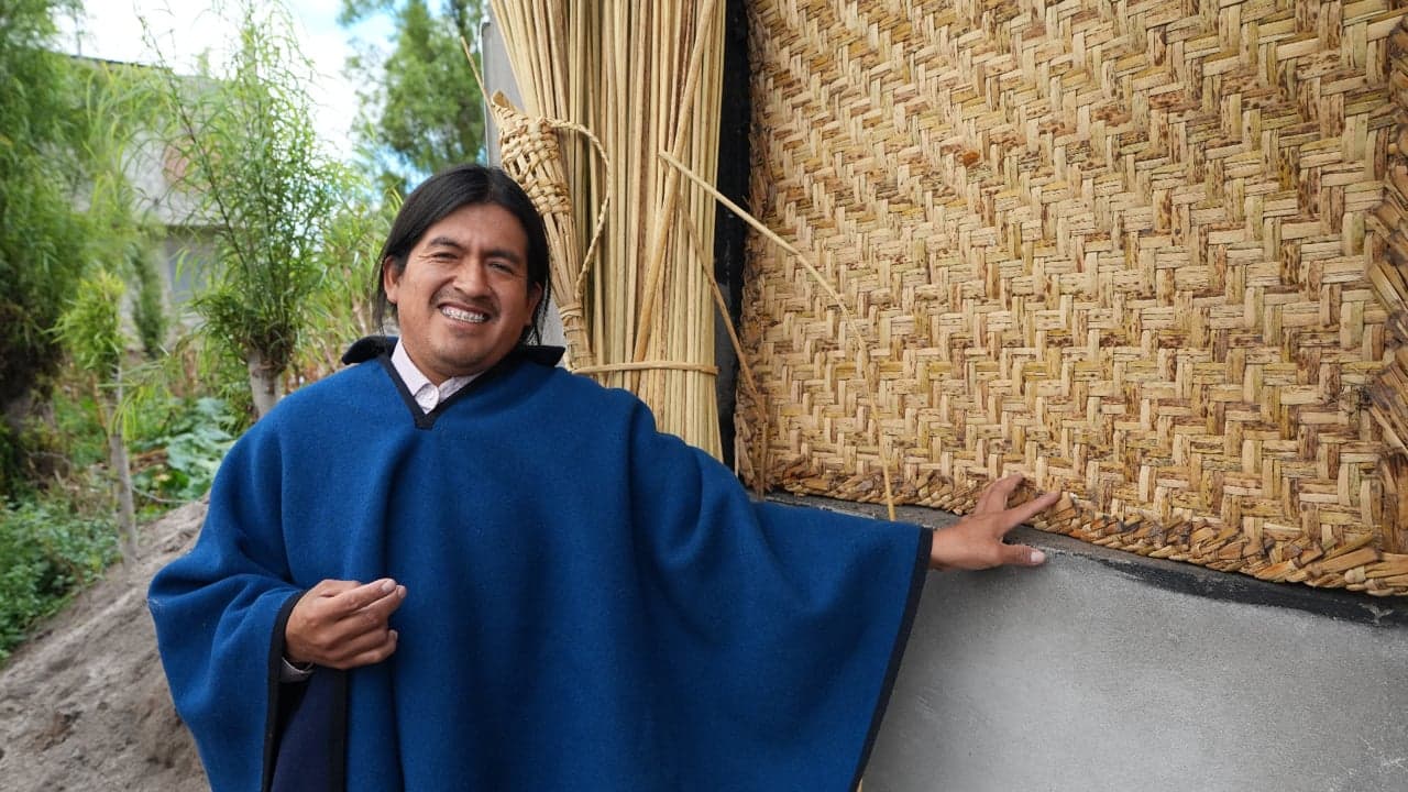 Ecuador: Deaf Totora Artisan
