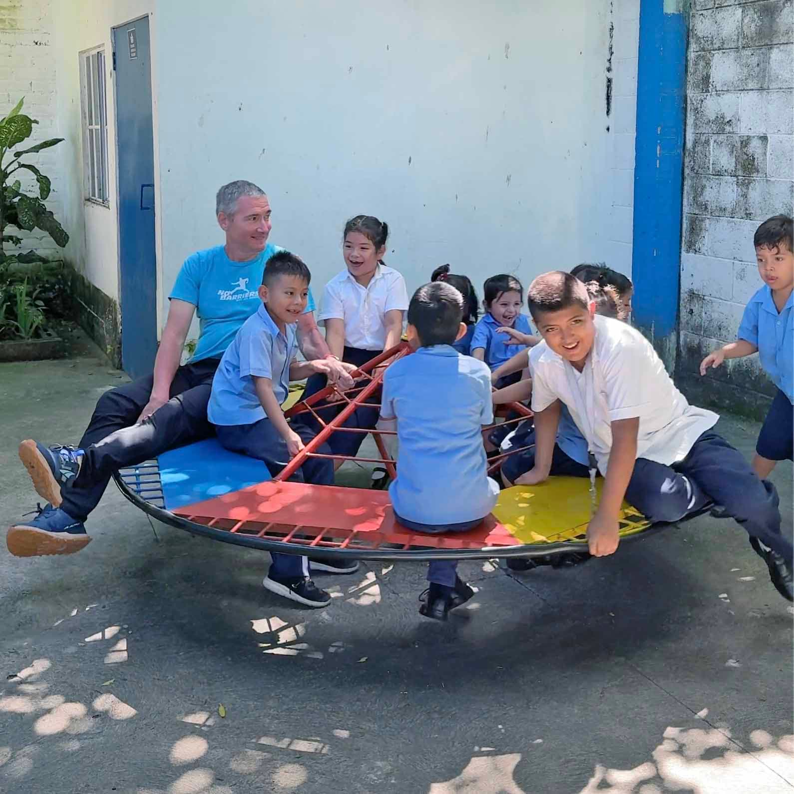 El Salvador: Complejo Educativo para Sordos Licda Griselda Zeledon