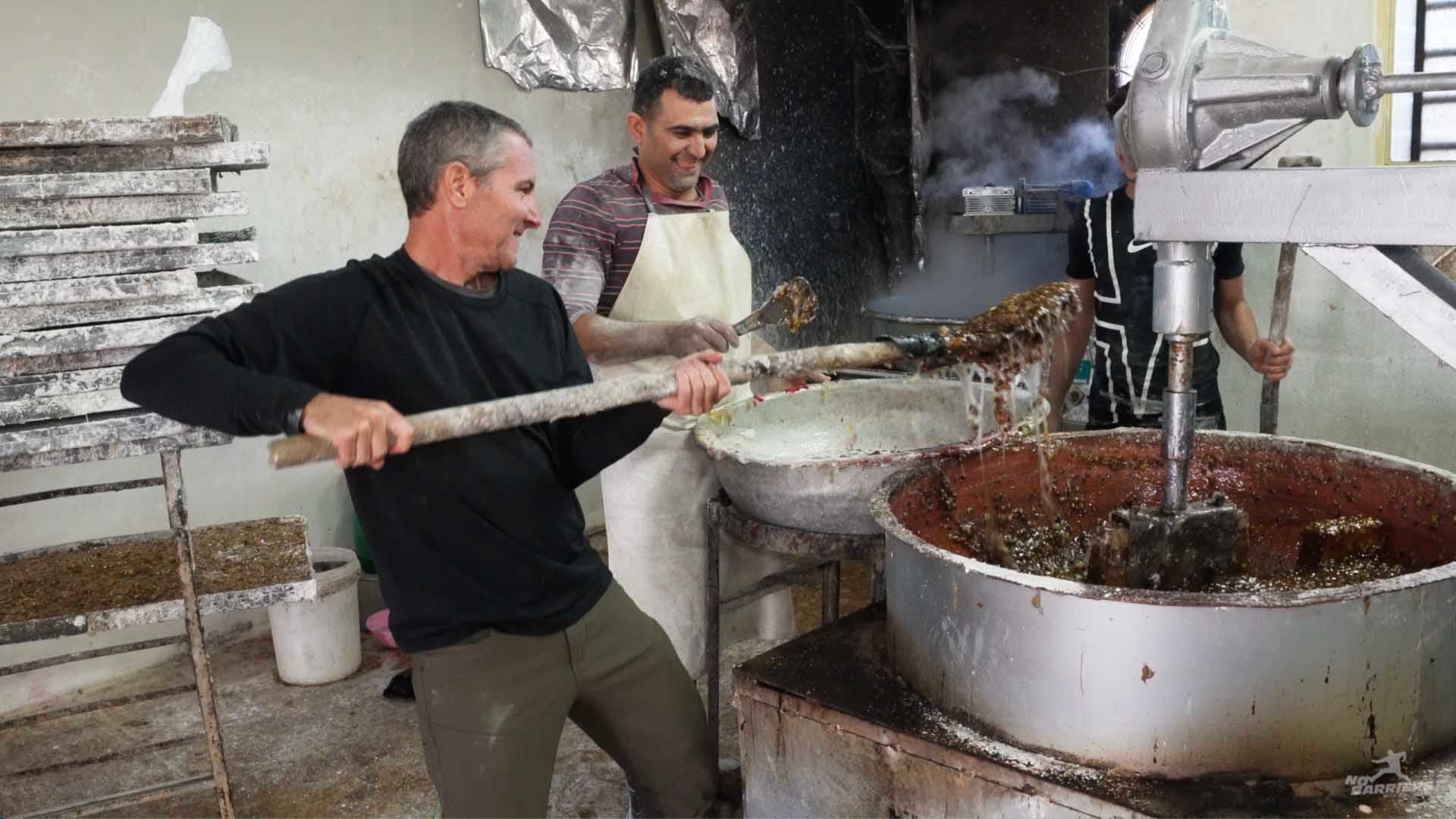 Iraq: Deaf Confectioner