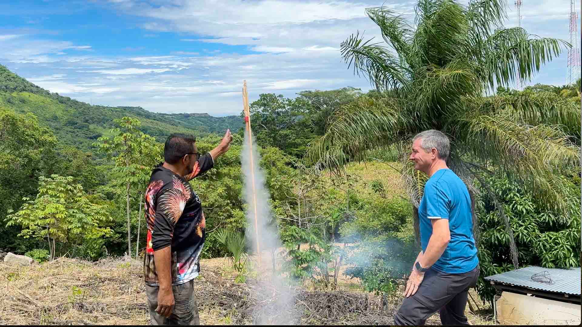 El Salvador: Deaf Firework Makers