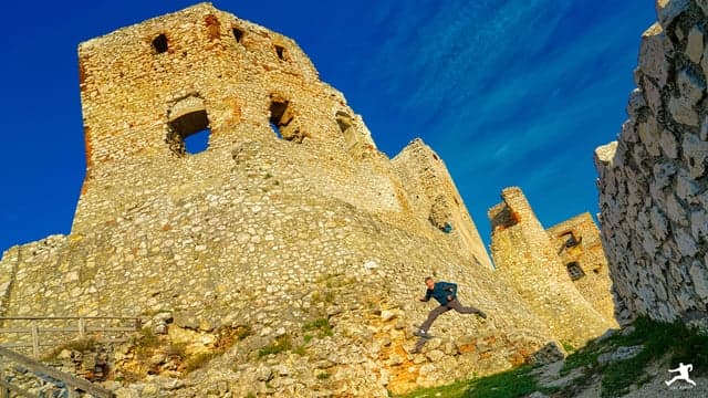 Hungary: Csesznek Castle