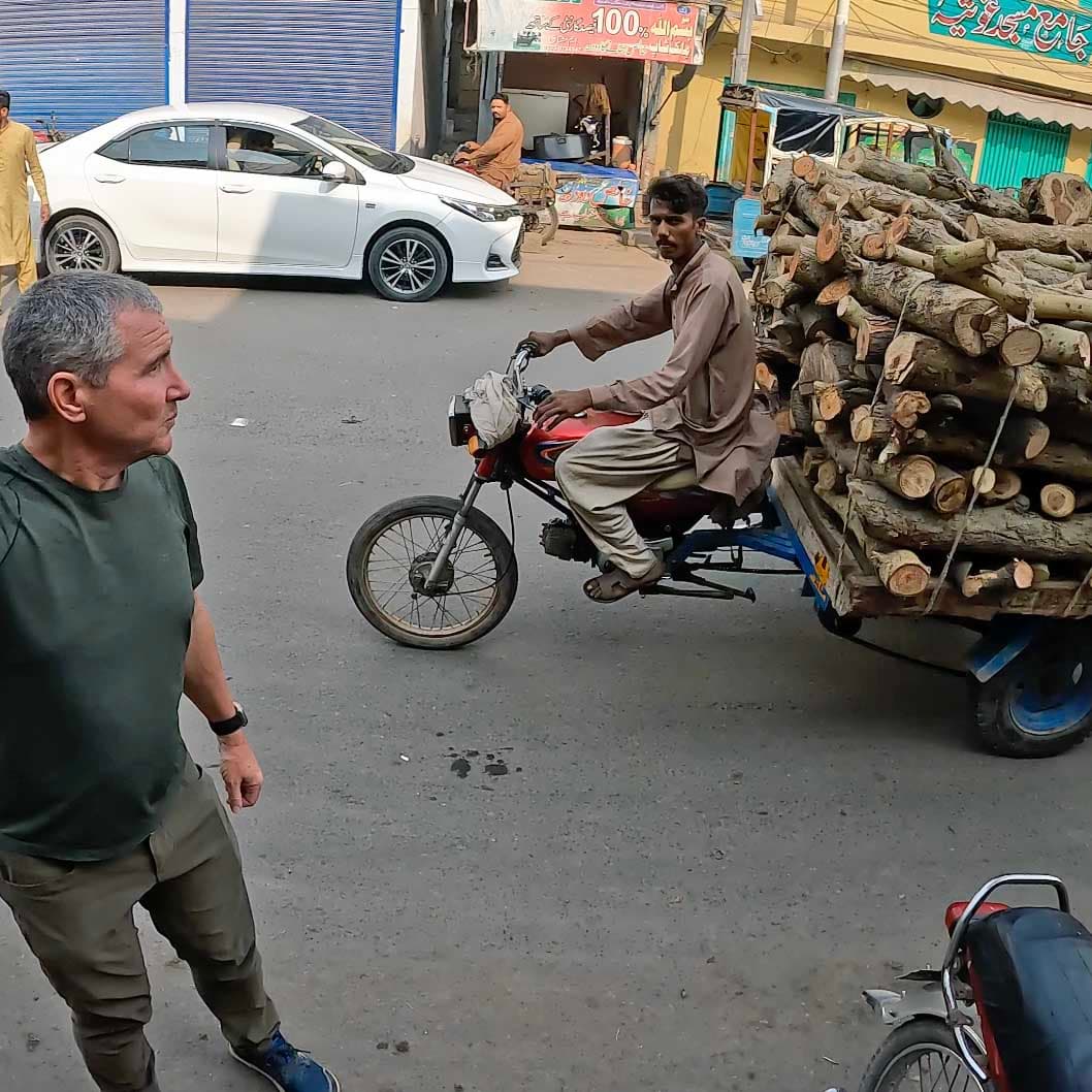 Pakistan: Deaf Skin Specialist